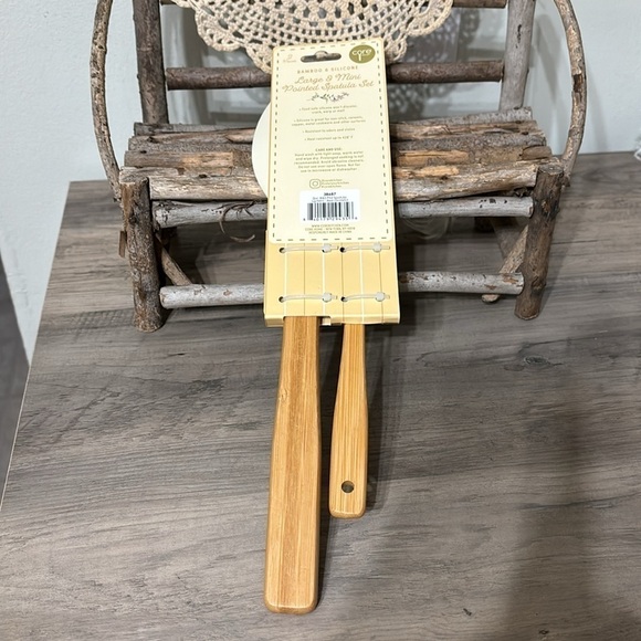 NEW IN PACKAGING!  BEE GRATEFUL MINI & LARGE BAMBOO AND SILICONE SPATULA… - Picture 5 of 7